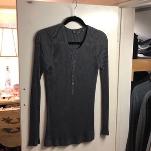 Gray heather top by Vince